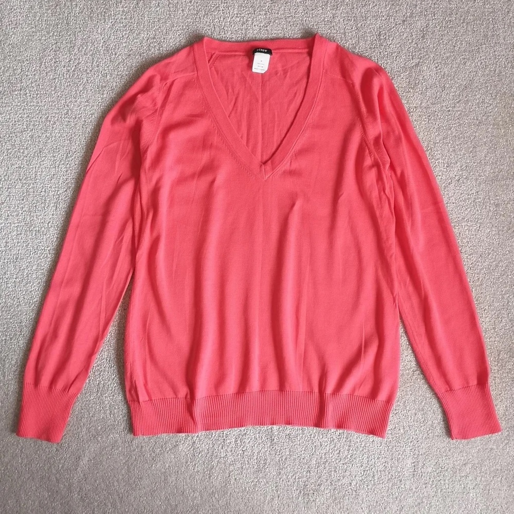 J. Crew Women’s V-Neck Sweater Coral Salmon Pink Size M